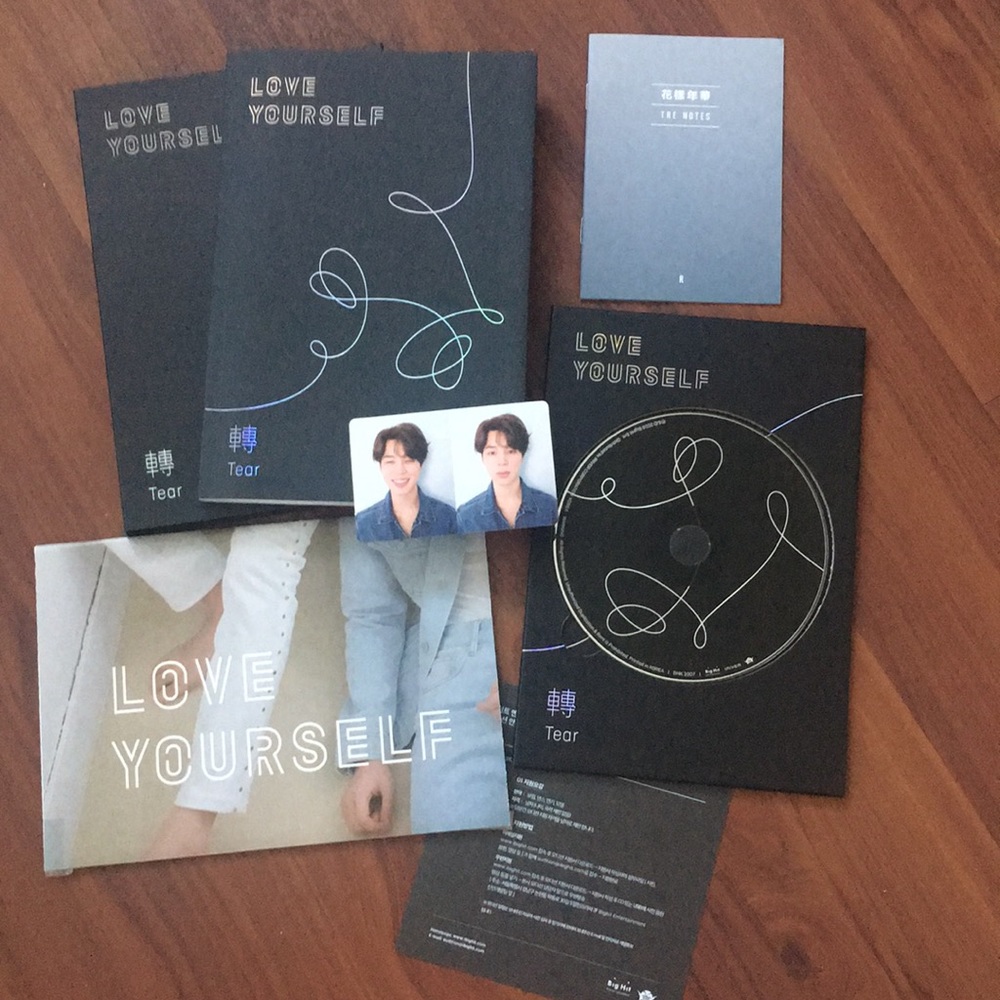 BTS ALBUM (Love Yourself: Tear) {R Version}